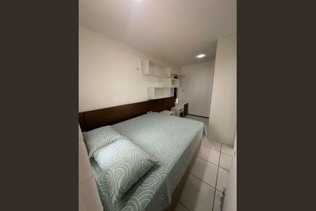 Quarto de apartamento para alugar com 2 quartos, 65m² em Jacutinga, Mesquita