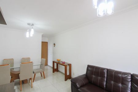 Sala de apartamento para alugar com 3 quartos, 75m² em Planalto, Belo Horizonte