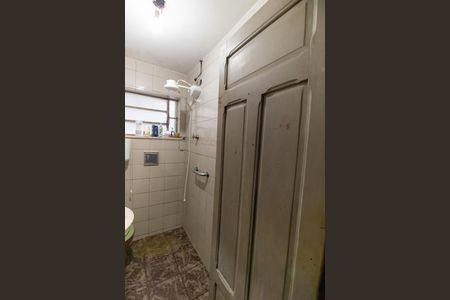 Banheiro de casa à venda com 2 quartos, 90m² em Centro, Niterói