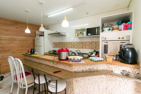 Sala de casa à venda com 4 quartos, 100m² em Jardim Itapolis, São Paulo