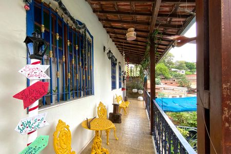 Varanda Frente de casa à venda com 4 quartos, 224m² em Nova Floresta, Belo Horizonte