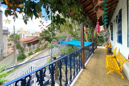 Varanda de casa à venda com 4 quartos, 224m² em Nova Floresta, Belo Horizonte