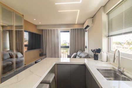 Sala/Cozinha de apartamento para alugar com 1 quarto, 36m² em Portão, Curitiba