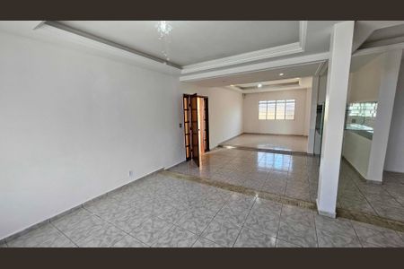 Sala 2 de casa para alugar com 4 quartos, 370m² em Parque Anhanguera, Goiânia
