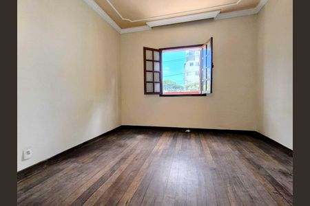 Casa para alugar com 6 quartos, 450m² em Ana Lúcia, Belo Horizonte