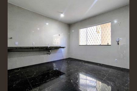 Casa para alugar com 6 quartos, 450m² em Ana Lúcia, Belo Horizonte