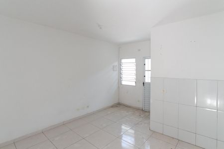 Sala e Cozinha de apartamento para alugar com 1 quarto, 35m² em Vila Nova Galvão, São Paulo