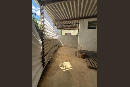 Casa para alugar com 4 quartos, 500m² em Rio Cotia, Cotia