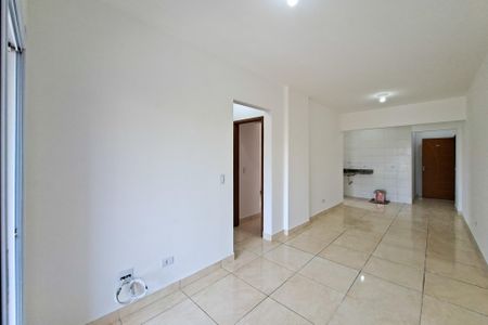 Sala de apartamento para alugar com 2 quartos, 56m² em Nova Mirim, Praia Grande