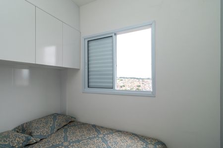 Quarto 1 de apartamento para alugar com 2 quartos, 42m² em Vila Antonieta, São Paulo