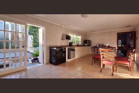 Casa à venda com 4 quartos, 423m² em Jardim Isabel, Porto Alegre