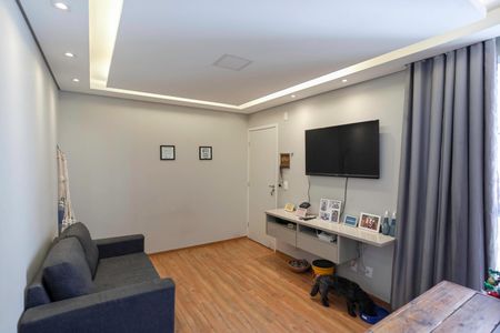 Sala de apartamento à venda com 2 quartos, 44m² em Caiapos, Contagem