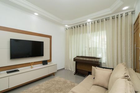 Sala de casa à venda com 4 quartos, 136m² em Jardim Sao Roberto, São Paulo