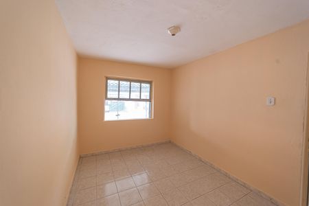 Casa à venda com 6 quartos, 260m² em Vila Paulistania, São Paulo