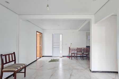 Sala de apartamento para alugar com 3 quartos, 84m² em Jardim Virginia, Guarujá