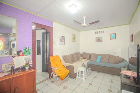 Sala de casa à venda com 4 quartos, 140m² em Cristal, Porto Alegre