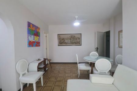 Sala de apartamento para alugar com 2 quartos, 80m² em Jardim Praiano, Guarujá