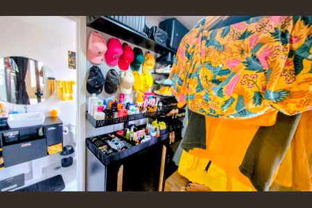 Closet da suíte de apartamento para alugar com 1 quarto, 26m² em Jardim Cidalia, São Paulo