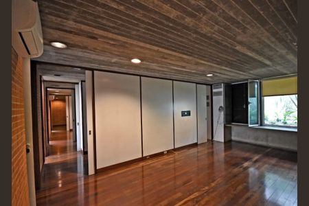 Casa à venda com 5 quartos, 976m² em Cidade Jardim, São Paulo