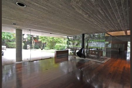 Casa à venda com 5 quartos, 976m² em Cidade Jardim, São Paulo