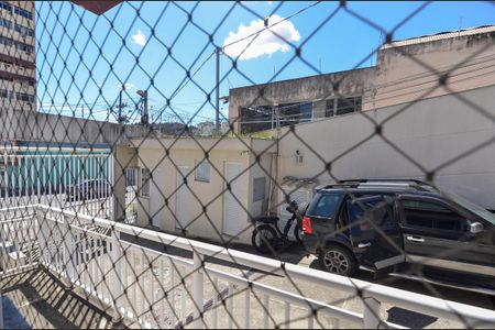 Sala de casa de condomínio para alugar com 2 quartos, 68m² em São Francisco Xavier, Rio de Janeiro