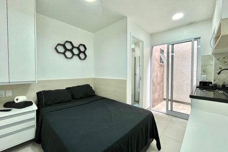 Quarto/Sala de kitnet/studio para alugar com 1 quarto, 18m² em Vila Santa Catarina, São Paulo