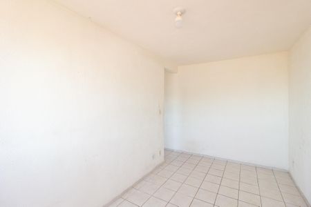 Sala de apartamento para alugar com 2 quartos, 600m² em Paciência, Rio de Janeiro