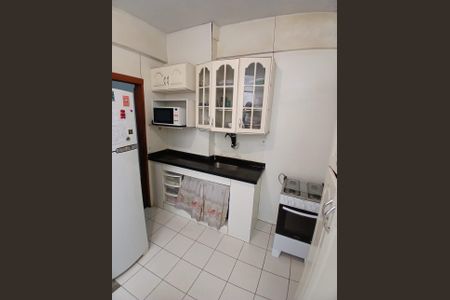 Cozinha de apartamento para alugar com 3 quartos, 83m² em Botafogo, Rio de Janeiro