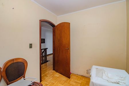 Casa para alugar com 4 quartos, 240m² em Santa Cecília, Porto Alegre