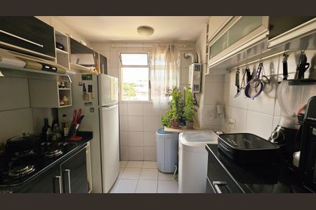 Cozinha e Área de Serviço de apartamento para alugar com 2 quartos, 54m² em Vila Nova Esperia, Jundiaí
