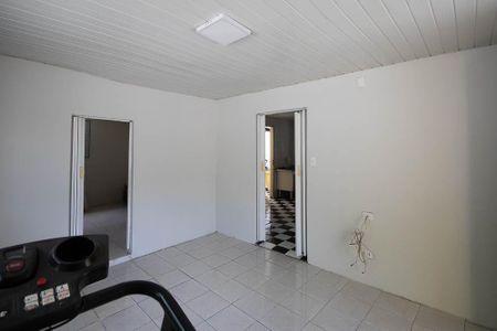 Sala de casa para alugar com 2 quartos, 150m² em Vila Nova Galvão, São Paulo
