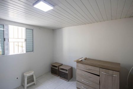 Quarto 1 de casa para alugar com 2 quartos, 150m² em Vila Nova Galvão, São Paulo