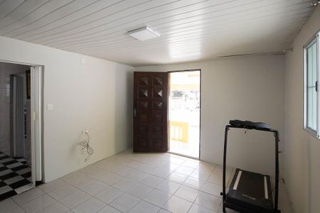 Sala de casa para alugar com 2 quartos, 150m² em Vila Nova Galvão, São Paulo