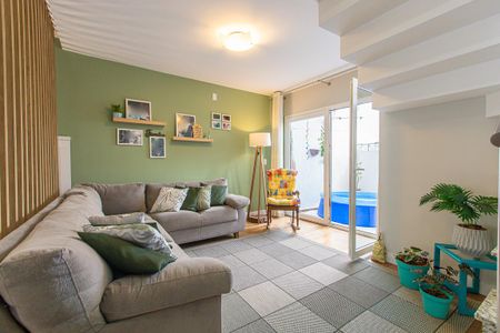 Sala de casa de condomínio para alugar com 3 quartos, 191m² em Santa Felicidade, Curitiba