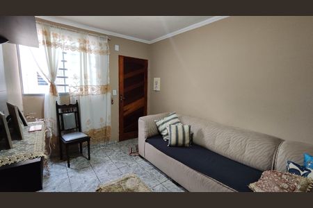 Sala de apartamento para alugar com 2 quartos, 45m² em Parque Dourado, Ferraz de Vasconcelos