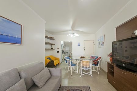 Sala de apartamento para alugar com 4 quartos, 120m² em Jardim Asturias, Guarujá