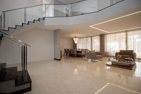 Sala 1 de casa de condomínio para alugar com 5 quartos, 629m² em Sh Boa Vista, Brasília