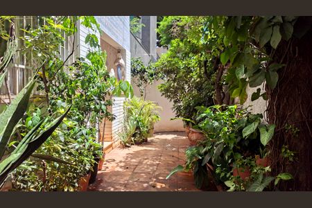 Casa à venda com 6 quartos, 350m² em Funcionários, Belo Horizonte