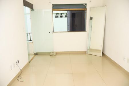 Sala de apartamento para alugar com 2 quartos, 85m² em Jardim Placaford, Salvador