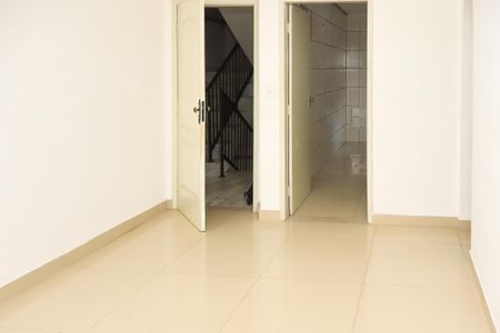 Sala de apartamento para alugar com 2 quartos, 85m² em Jardim Placaford, Salvador