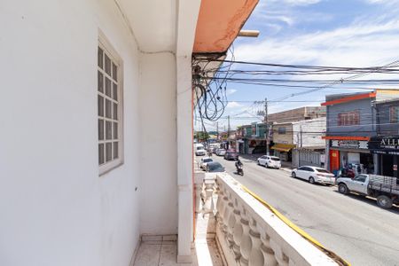 Sacada de casa à venda com 2 quartos, 116m² em Padroeira, Osasco