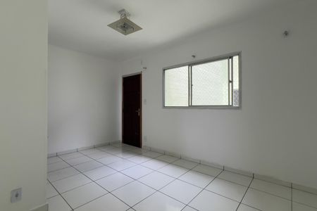 Sala de apartamento para alugar com 2 quartos, 58m² em Jardim Arujá, Guarulhos