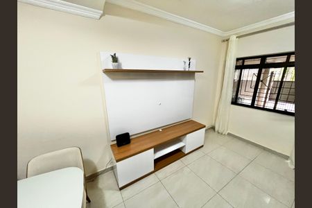 Sala de casa para alugar com 2 quartos, 128m² em Carandiru, São Paulo