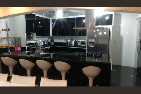 Foto 12 de casa à venda com 4 quartos, 500m² em Vila Natalia, São Paulo