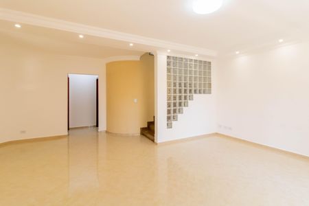 Sala de casa para alugar com 3 quartos, 211m² em Jardim Santa Mena, Guarulhos