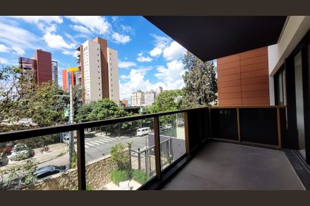 Varanda Sala de apartamento à venda com 3 quartos, 170m² em Cambuí, Campinas