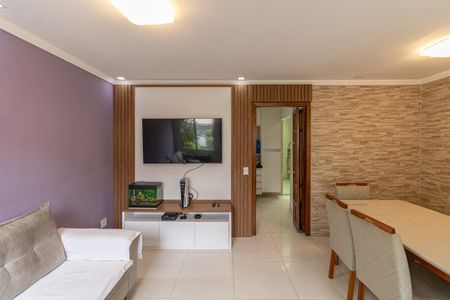 Sala de casa de condomínio à venda com 3 quartos, 74m² em Jardim Danfer, São Paulo