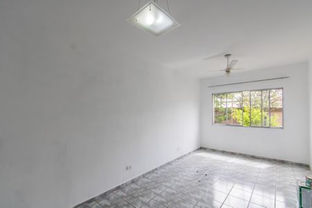 Sala de casa para alugar com 2 quartos, 70m² em Vila Paranaguá, São Paulo