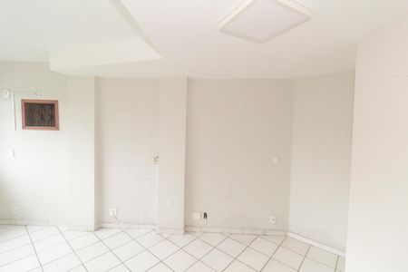 Quarto 1 de apartamento para alugar com 2 quartos, 127m² em Vila Valqueire, Rio de Janeiro