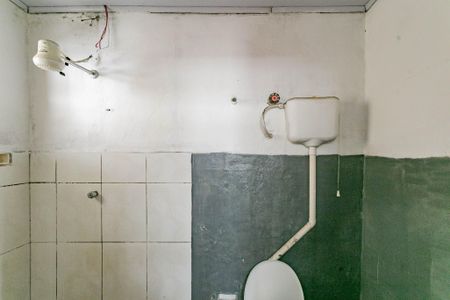 Banheiro de casa à venda com 1 quarto, 129m² em Vila Arapua, São Paulo